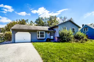 735 Bradley Ave, Matteson, IL 60443 - Photo 1