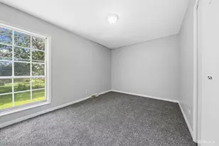 735 Bradley Ave, Matteson, IL 60443 - Photo 10