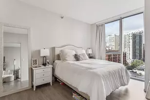 8 E Huron St, Chicago, IL 60611 - Photo 6