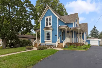 11 North Street, East Dundee, IL 60118 - Photo 2