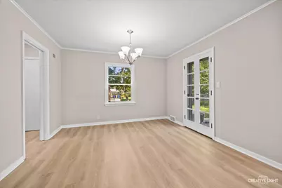 133 S Aldine Street, Elgin, IL 60123 - Photo 8