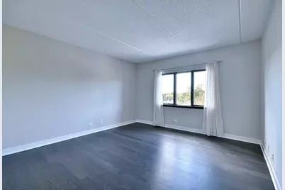 820 Graceland Avenue #505, Des Plaines, IL 60016 - Photo 8