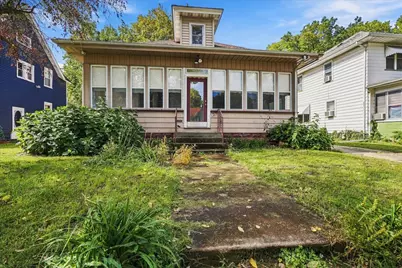 345 S Capitol Street, Pekin, IL 61554 - Photo 2