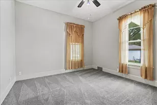 345 S Capitol St, Pekin, IL 61554 - Photo 18
