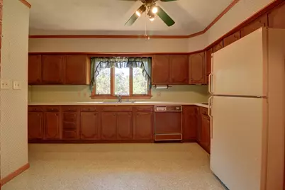 4020 W Wisconsin Street, Dixon, IL 61021 - Photo 10