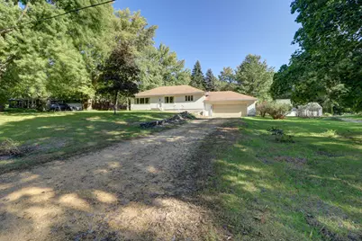 4020 W Wisconsin Street, Dixon, IL 61021 - Photo 2
