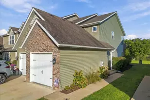 1711 W River St, Dixon, IL 61021 - Photo 6