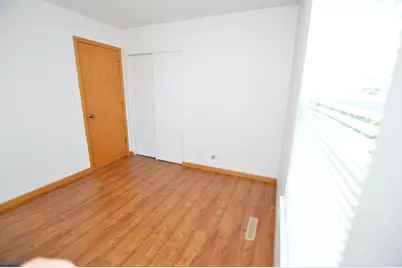 728 Village Circle, Marengo, IL 60152 - Photo 18