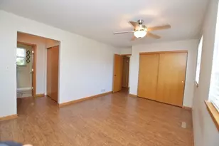 728 Village Cir, Marengo, IL 60152 - Photo 12