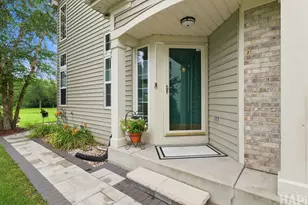 708 E Bayou Ct, Fox Lake, IL 60020 - Photo 6