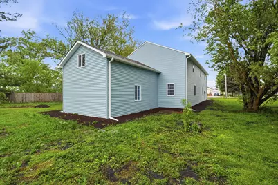 305 Parkway Court, Gridley, IL 61744 - Photo 36
