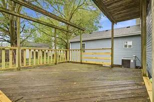 305 Parkway Ct, Gridley, IL 61744 - Photo 30