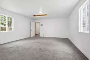305 Parkway Ct, Gridley, IL 61744 - Photo 28