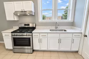 7332 S Artesian Ave, Chicago, IL 60629 - Photo 2