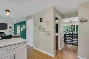 6405 Plainview Rd, Gurnee, IL 60031 - Photo 20