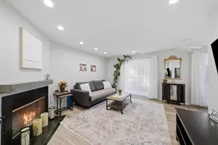 350 E Dundee Rd, Buffalo Grove, IL 60089 - Photo 16