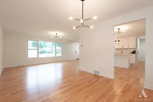 17024 Kimbark Ave, South Holland, IL 60473 - Photo 8