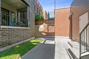 2541 N Wayne Ave, Chicago, IL 60614 - Photo 30