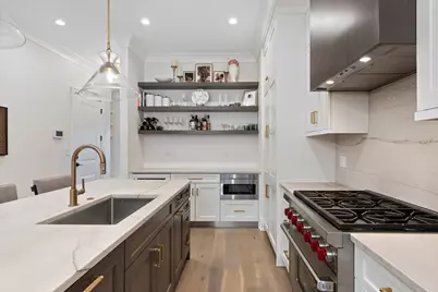 2541 N Wayne Avenue #1N, Chicago, IL 60614 - Photo 8
