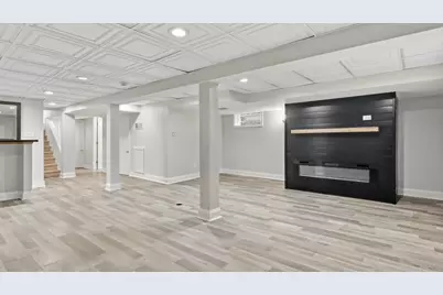 10054 S Saint Lawrence Avenue, Chicago, IL 60628 - Photo 20