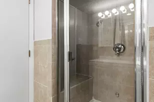 10054 S St Lawrence Ave, Chicago, IL 60628 - Photo 22