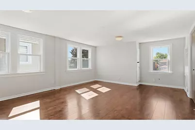 10054 S Saint Lawrence Avenue, Chicago, IL 60628 - Photo 16