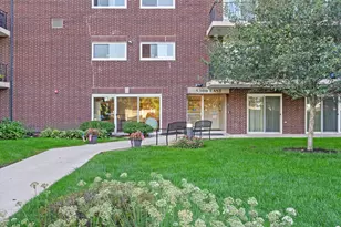 5300 Walnut Ave, Downers Grove, IL 60515 - Photo 2