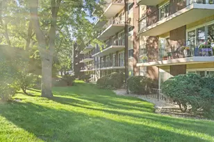 5300 Walnut Ave, Downers Grove, IL 60515 - Photo 18