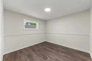 107 N Pierce Ave, Wheaton, IL 60187 - Photo 12
