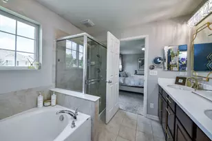 184 Birch Ln, Saint Charles, IL 60175 - Photo 18