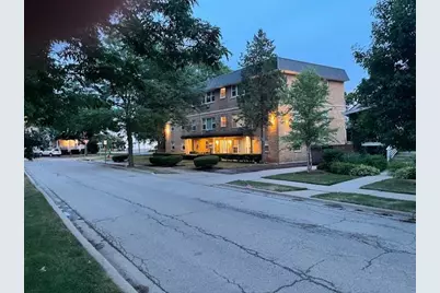 303 W Park Place #1A, Arlington Heights, IL 60004 - Photo 1