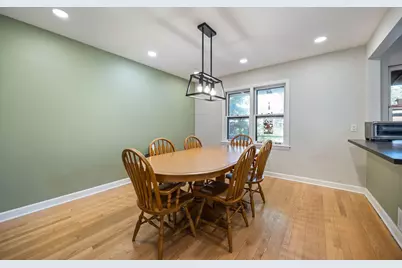 2928 W 98th Street, Evergreen Park, IL 60805 - Photo 6