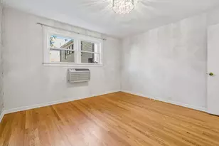 912 Hinman Ave, Evanston, IL 60202 - Photo 10