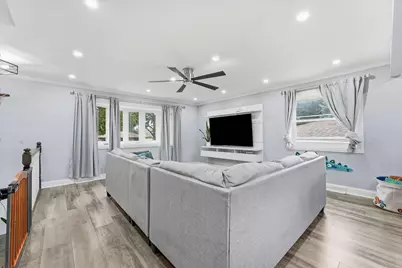 574 W Millers Road, Des Plaines, IL 60016 - Photo 12