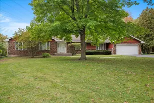 1300 Woodland Dr, Aurora, IL 60505 - Photo 1