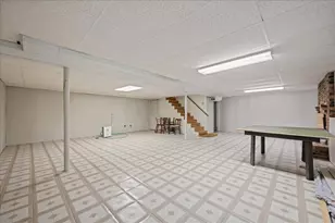 1300 Woodland Dr, Aurora, IL 60505 - Photo 22