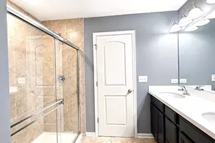 1150 Evergreen Ave, Des Plaines, IL 60016 - Photo 4