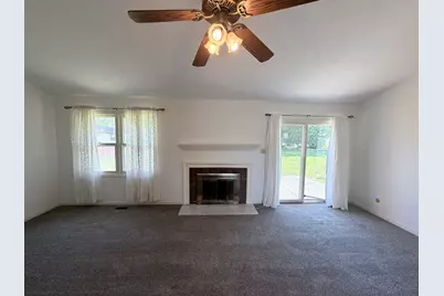 690 E Vicksburg Court, Bourbonnais, IL 60914 - Photo 6