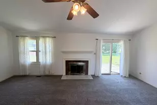 690 E Vicksburg Ct, Bourbonnais, IL 60914 - Photo 6