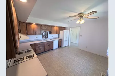 690 E Vicksburg Court, Bourbonnais, IL 60914 - Photo 10
