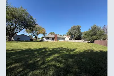 690 E Vicksburg Court, Bourbonnais, IL 60914 - Photo 22