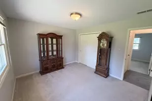 690 E Vicksburg Ct, Bourbonnais, IL 60914 - Photo 16