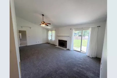 690 E Vicksburg Court, Bourbonnais, IL 60914 - Photo 8