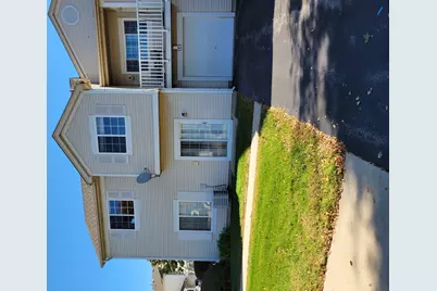 113 Heather Glen Drive #113, Aurora, IL 60504 - Photo 2
