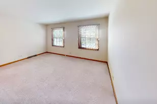 1860 Golf Dr, Naperville, IL 60565 - Photo 16