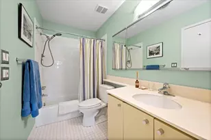 68 W Schiller St, Chicago, IL 60610 - Photo 24