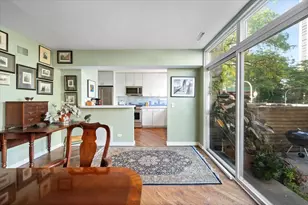 68 W Schiller St, Chicago, IL 60610 - Photo 12