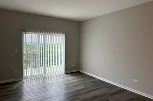 301 N Madison St, Woodstock, IL 60098 - Photo 4