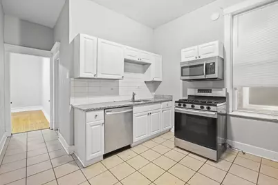 3131 W Augusta Boulevard #1R, Chicago, IL 60622 - Photo 2