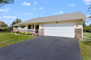 4385 St Malo Rd, Rockford, IL 61101 - Photo 2